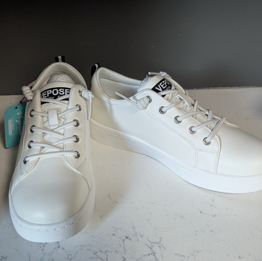Vepose Women Classic White Sneakers, Sz 6 - Picture 2 of 6